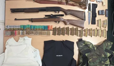 (FOTO) U kući Aca Đukanovića policija prona&scaron;la pu&scaron;ke, pi&scaron;tolje, pancire...