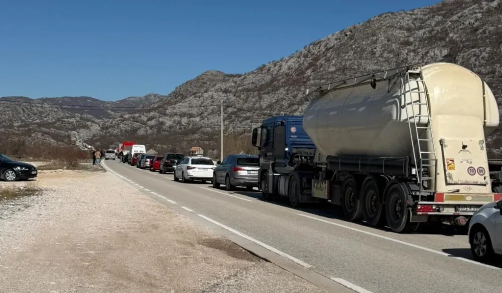 Udes kod&nbsp;Grahova, povrijeđene tri osobe