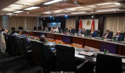 Zapo&scaron;ljavanje i službena vozila i dalje mimo regula