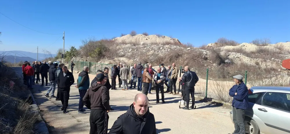 Mje&scaron;tani sela Zagrad u Župi nik&scaron;ićkoj spriječili odvoz sirovine i jalovine