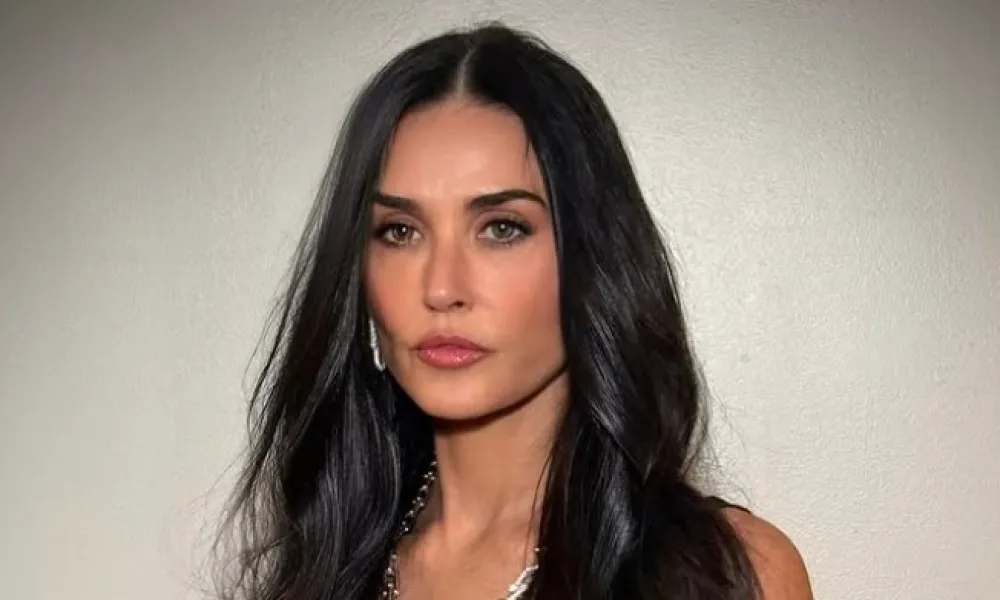 (VIDEO) Demi Mur neprepoznatljiva: Promijenila frizuru koju je nosila godinama