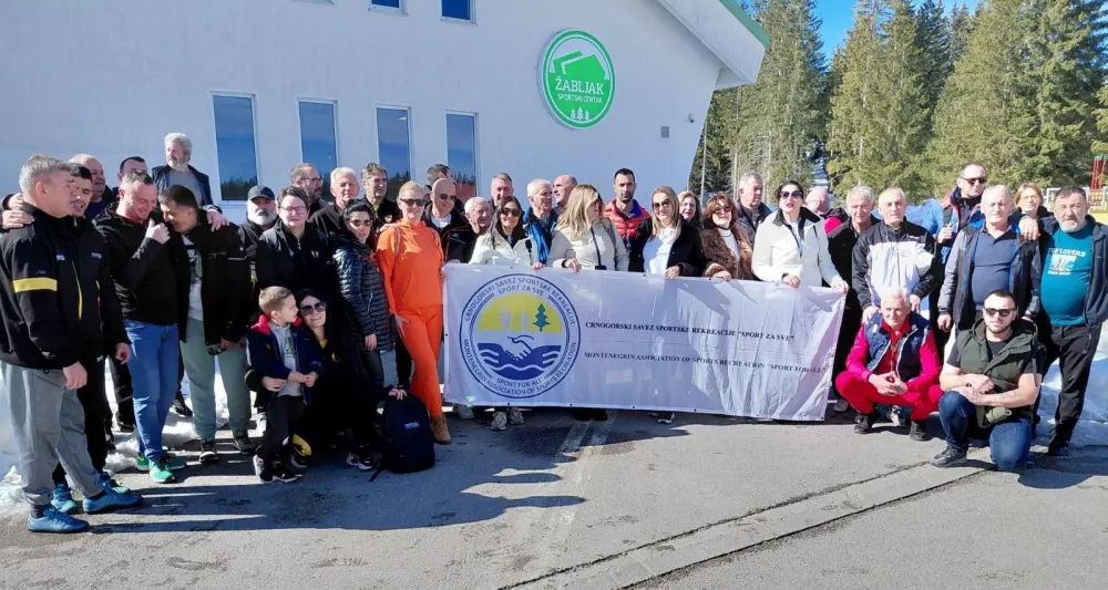 Održan &bdquo;Zimski fest Durmitor 2026&ldquo;, Jojić otvorio manifestaciju i uručio pobjednički pehar
