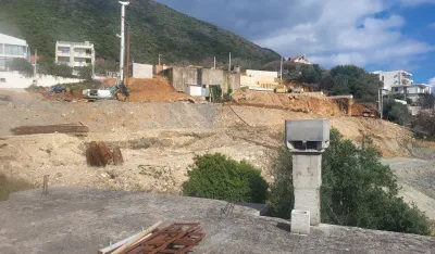 Zbog građevinskih radova u Kumboru ugroženi rezervoar vode i kuća porodice Samardžić