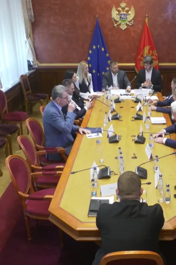 Zakoni će se donositi naprečac i po volji većine