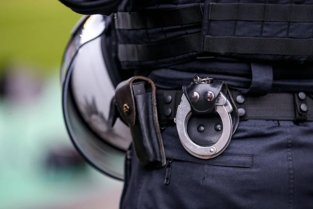 Uhap&scaron;eno lice zbog omalovažavanja policijskog službenika na sportskoj priredbi