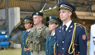 Ministarstvo odbrane raspisalo javni oglas za prijem 34 vojnika u službu u VCG
