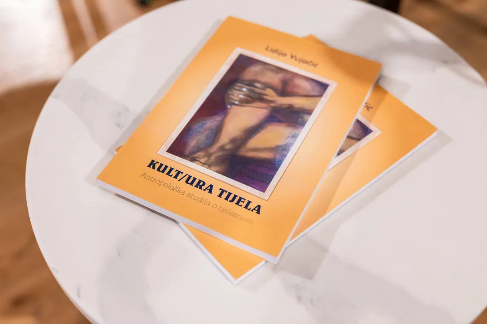 Čovjek sveden na tijelo