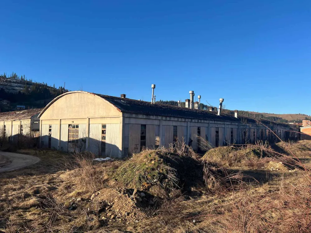 "Gornji Ibar" iz Rožaja simbol neuspjele traznicije: Od fabrike koja je hranila grad do sablasnih zidina