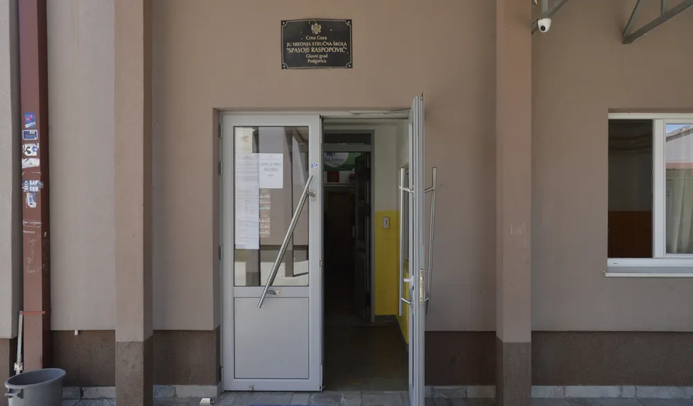 Novi slučaj vr&scaron;njačkog nasilja: Učenica napadnuta u dvori&scaron;tu &scaron;kole