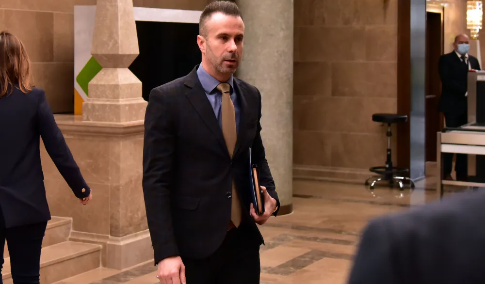 Bogdanović: DPS &scaron;alje mafija&scaron;ke poruke, neću se povući ni milimetar