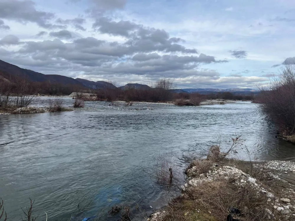 Девастирано корито Лима