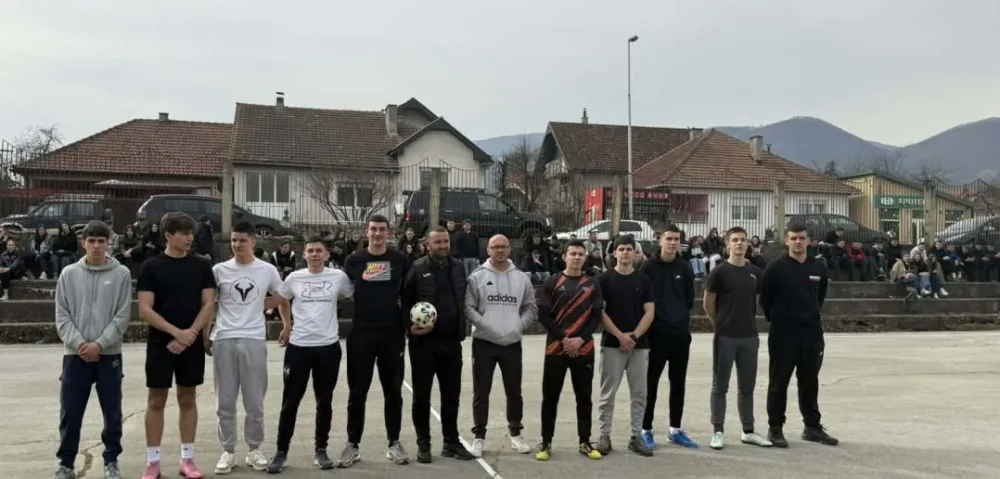 Beranski gimnazijalci organizovali humanitarni turnir za liječelj dječaka Vjekoslava Ivanović: Prikupili 817 eura