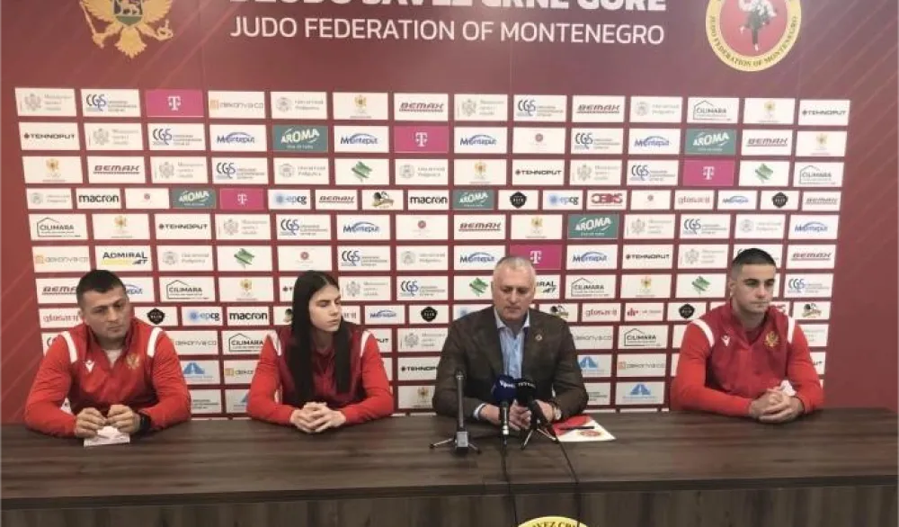 Sa konferencije za novinare