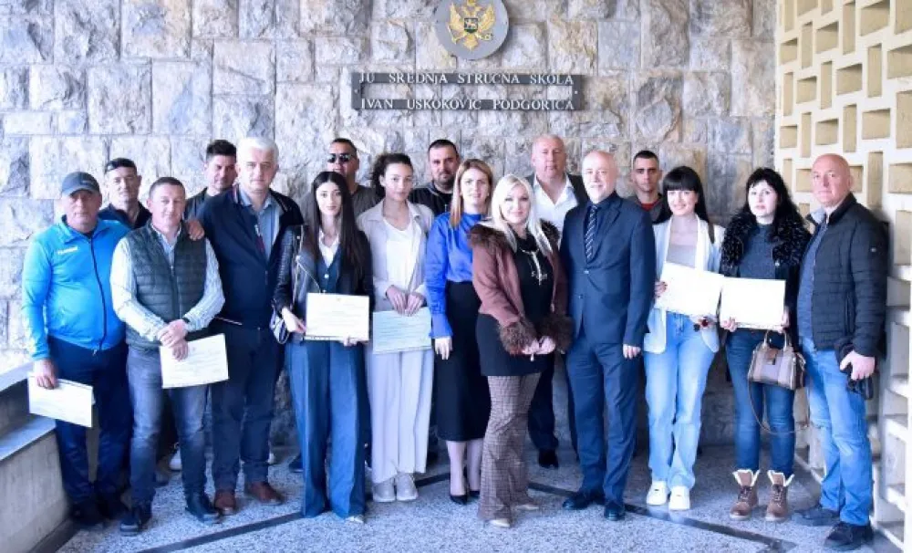 PKCG: Uručena uvjerenja o prekvalifikaciji, konkurentna znanja za trži&scaron;te rada