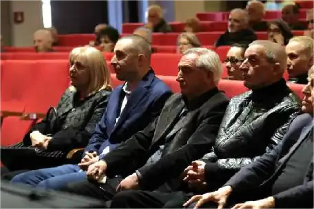 Porodica legendarnog Rada