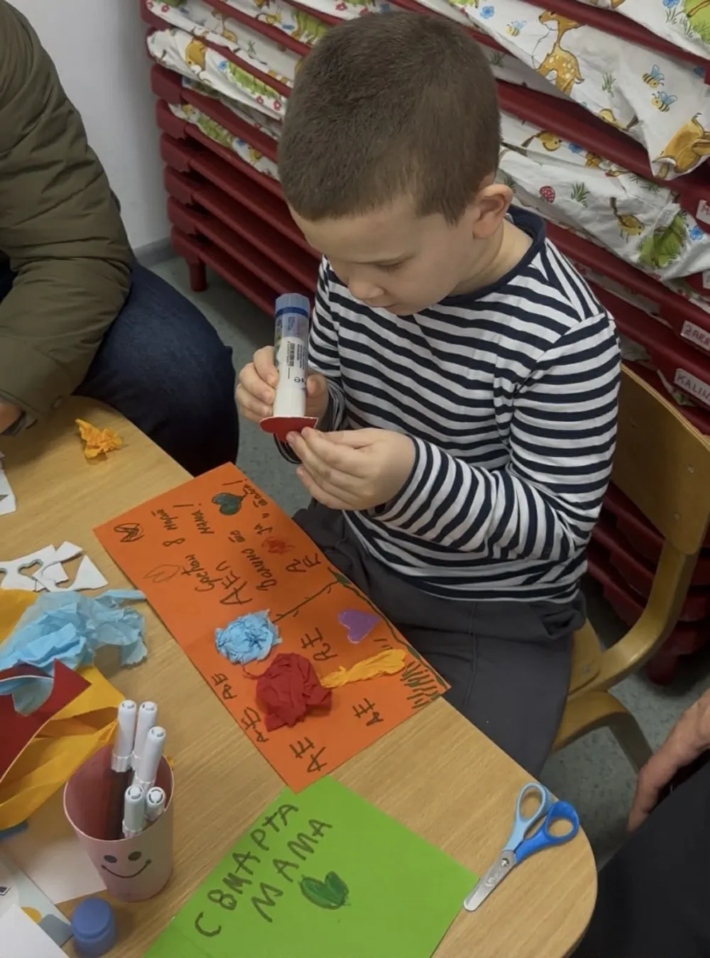 (VIDEO) Djeca iz vrtića &bdquo;Petar Pan&ldquo; pravila čestitke:&nbsp;Najveće srce za mamu