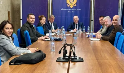 MUP: Dio građana koji imaju prijavljeno prebivali&scaron;te u Crnoj Gori duže ne boravi u državi