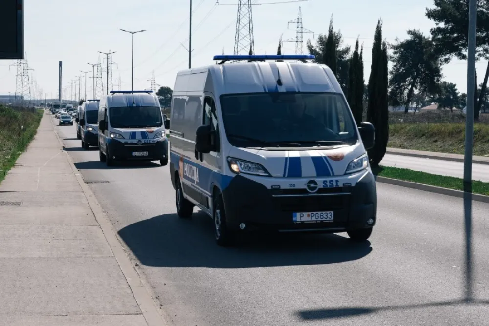  Nabavljeno 19 specijalizovanih vozila