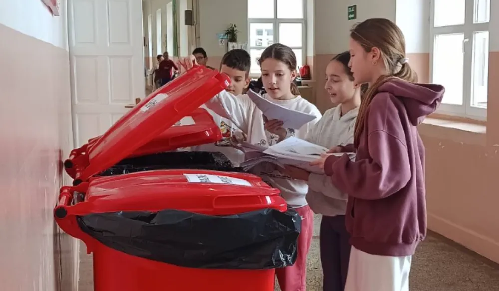 O&Scaron; "Milorad Musa Burzan" dobila kante za otpad