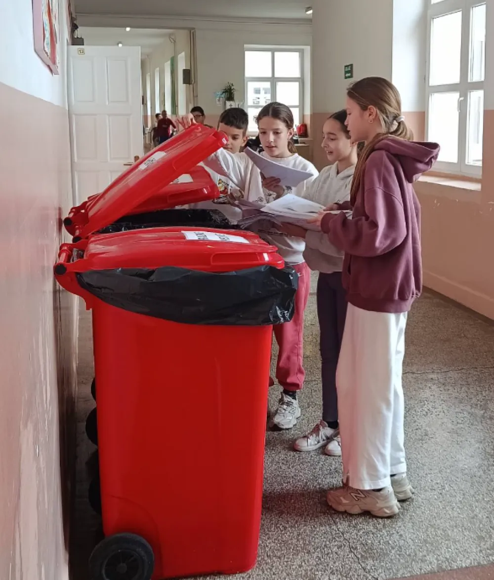 O&Scaron; "Milorad Musa Burzan" dobila kante za otpad