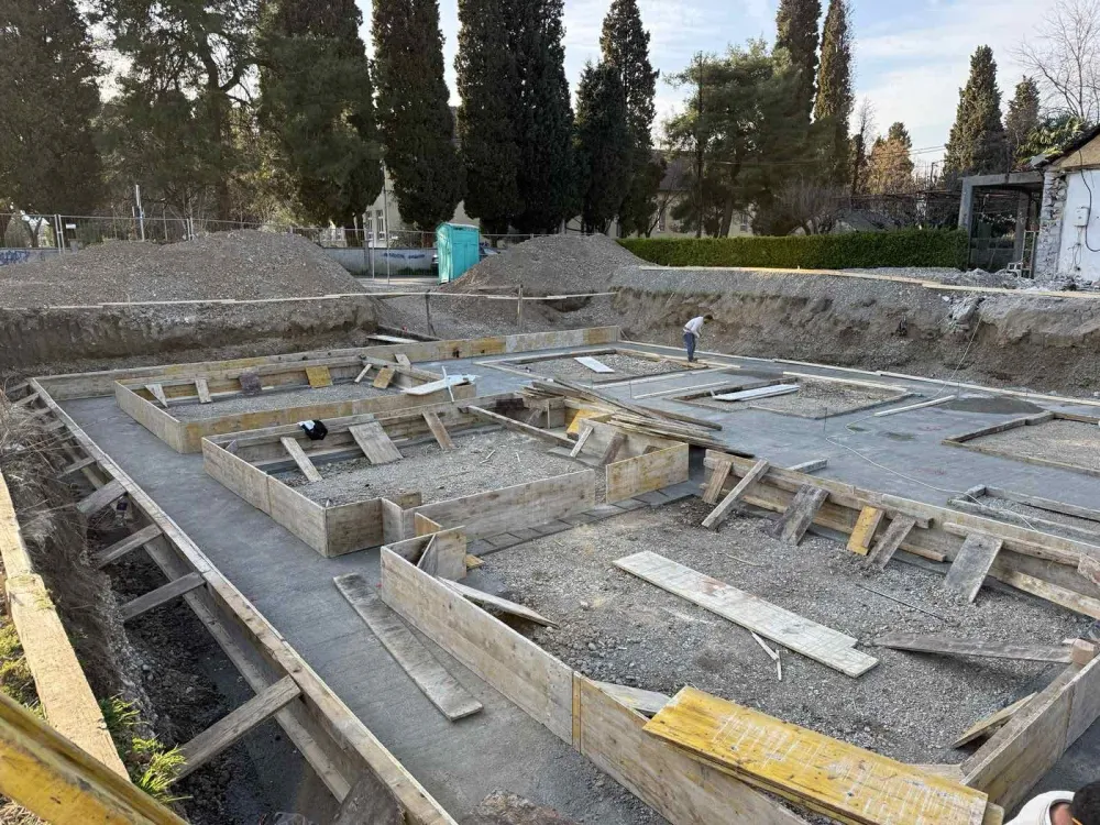 Zeta dobija prvu stambenu zgradu