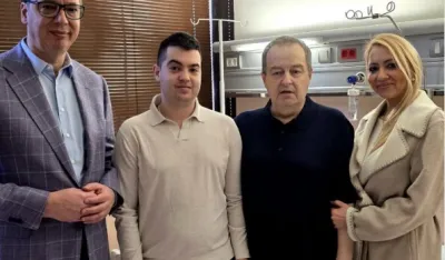 Ivica Dačić iza&scaron;ao iz bolnice, Vučić poručio: Sledeće nedjelje moraće da mi se pridruži na poslu