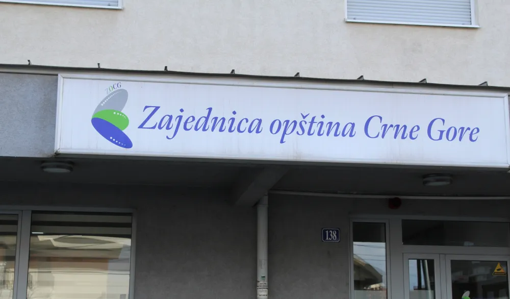 Zajednica op&scaron;tina Crne Gore