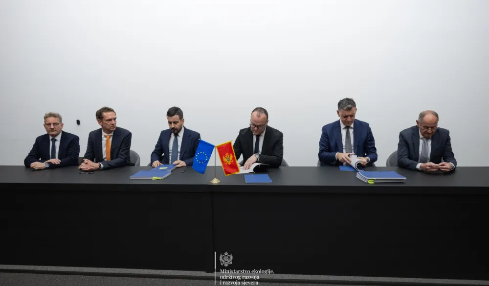 Potpisani ugovori o dodjeli bespovratnih sredstava Kotoru i Tivtu