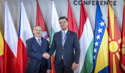 &Scaron;aranović na sastanku Salzburg Forum