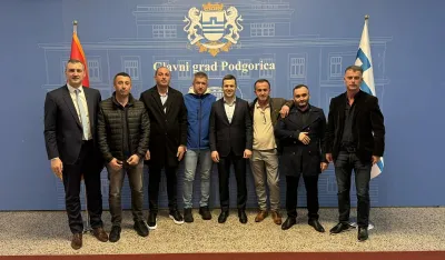 Stanovnici Omerbožovića sastali se sa gradonačelnikom Sa&scaron;om Mujovićem