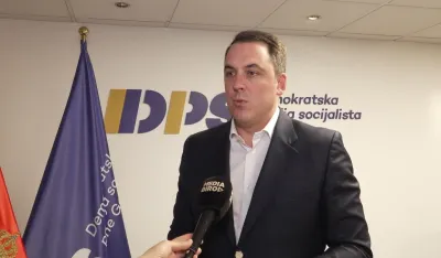 Vuković: U isprazne floskule Vladinih zvaničnika njihove evropske kolege sve manje vjeruju