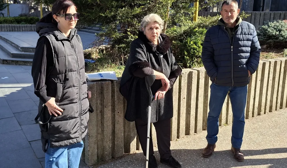 Umjesto ključeva od stanova, stanari sru&scaron;enih baraka u Nik&scaron;iću dočekali ukidanje pomoći