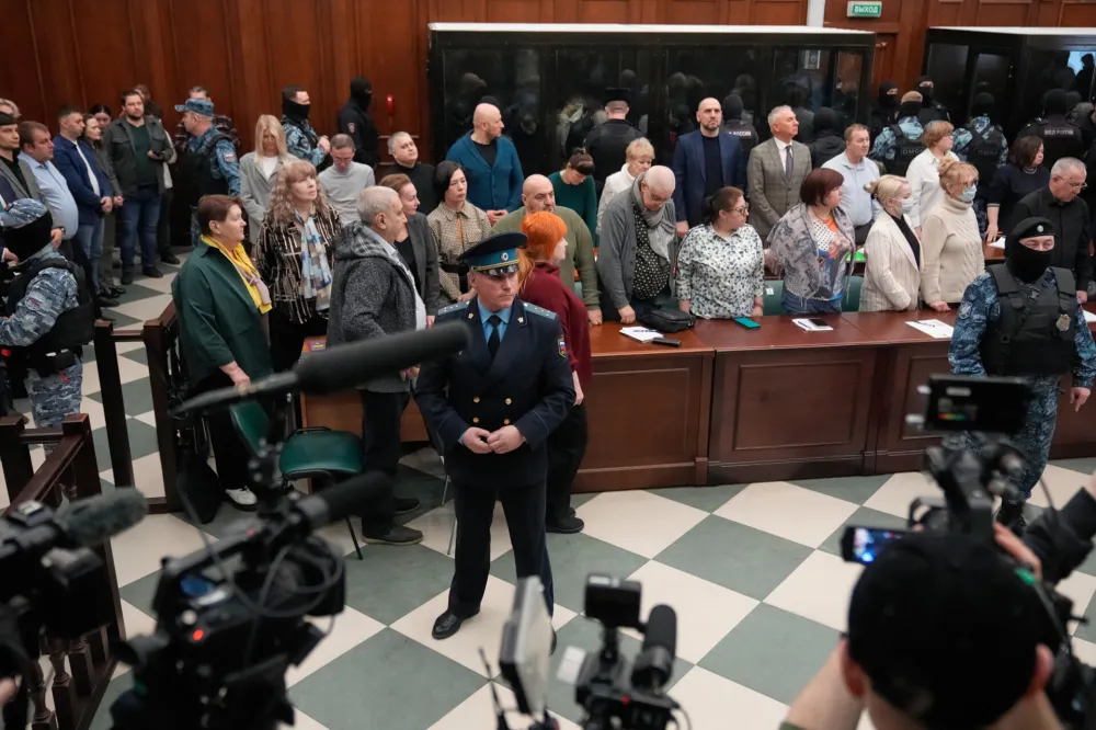 (FOTO) Doživotni zatvor za 15 osoba zbog masakra u Moskvi