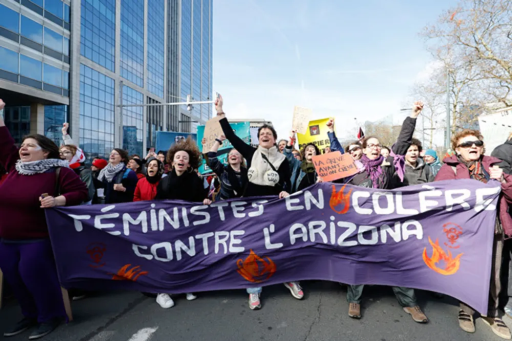 Generalni &scaron;trajk u Belgiji, desetine hiljada demonstrirale na ulicama Brisela