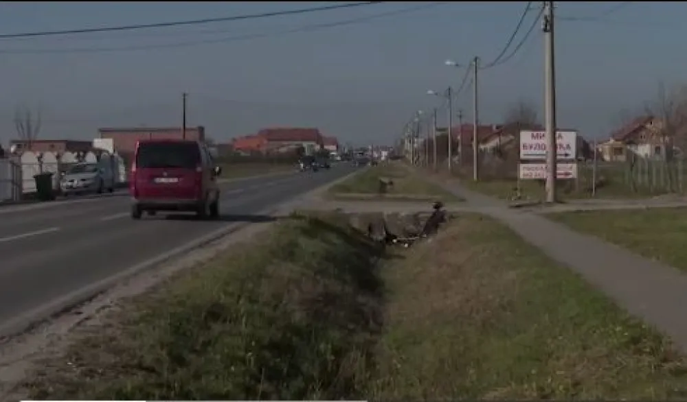 Srbija: Mladić i djevojka poginuli u saobraćajnoj nesreći kod Ugrinovaca