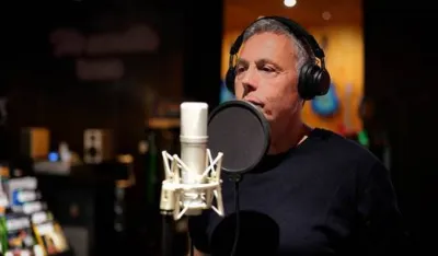 Bato&nbsp;Vujosević objavio novi singl