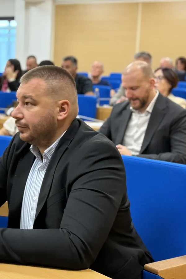 Vladimir Bulatović, Milo&scaron; Krstović,Sjednica skup&scaron;tine Glavnog grada 28. avgust