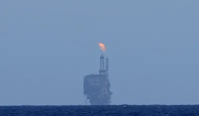 SAD ublažile naftne sankcije Rusiji kako bi obuzdale rast cijena, evropski saveznici negoduju