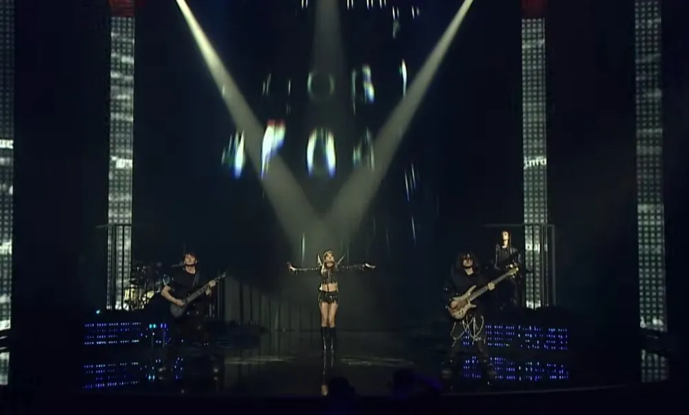 (VIDEO) Rumunska pjesma za Evroviziju kritikovana zbog &bdquo;glorifikovanja seksualnog davljenja&ldquo;