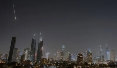 (FOTO/VIDEO) Hegset tvrdi da je novi ajatolah "ranjen i unakažen", broj poginulih pre&scaron;ao 2.000, Iran i Hezbolah gađaju Izrael