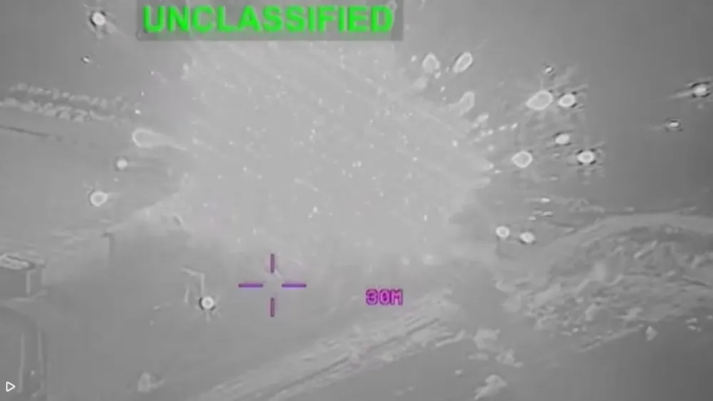 Pogođeno iransko ostrvo s naftom