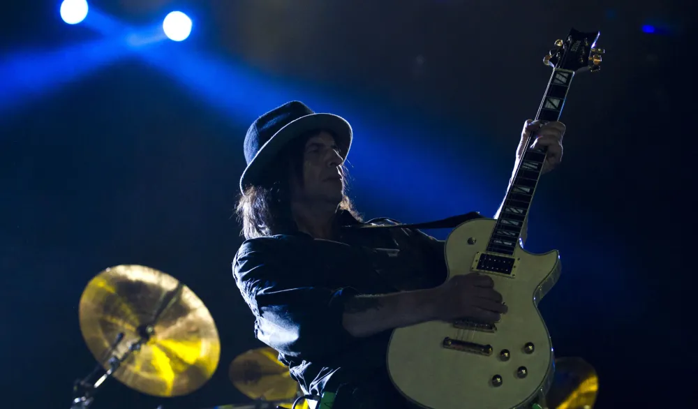 Preminuo gitarista legendarnog benda Motorhed