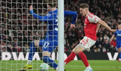 Viktor Đekere&scaron; doveo Arsenal u vođstvo