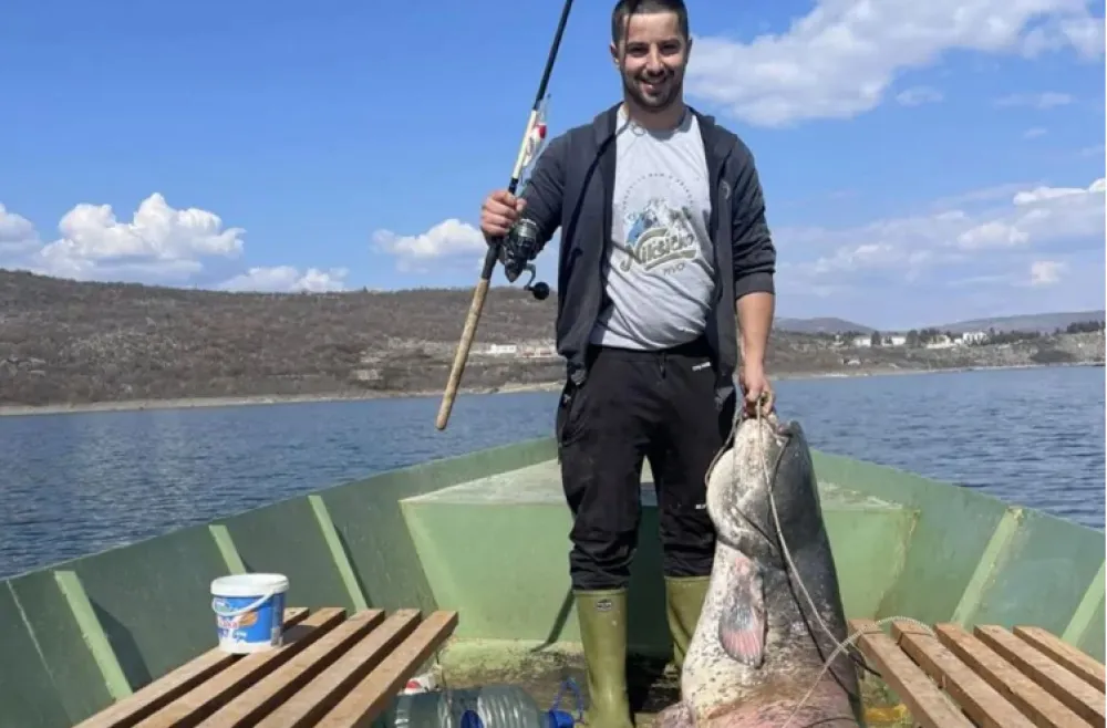 Ulovio soma 2,5 metara