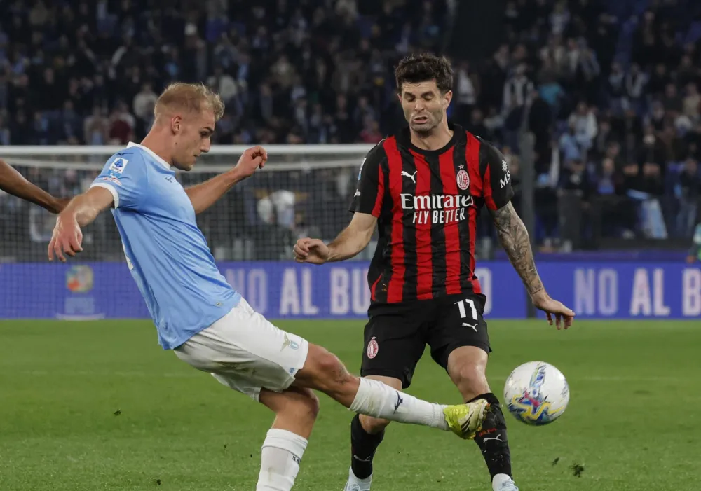 Isaksen sru&scaron;io Milan