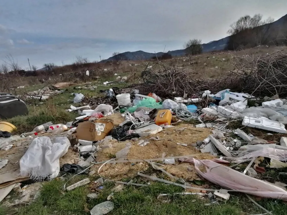 (FOTO) Grabovik ogledalo ljudske nebrige