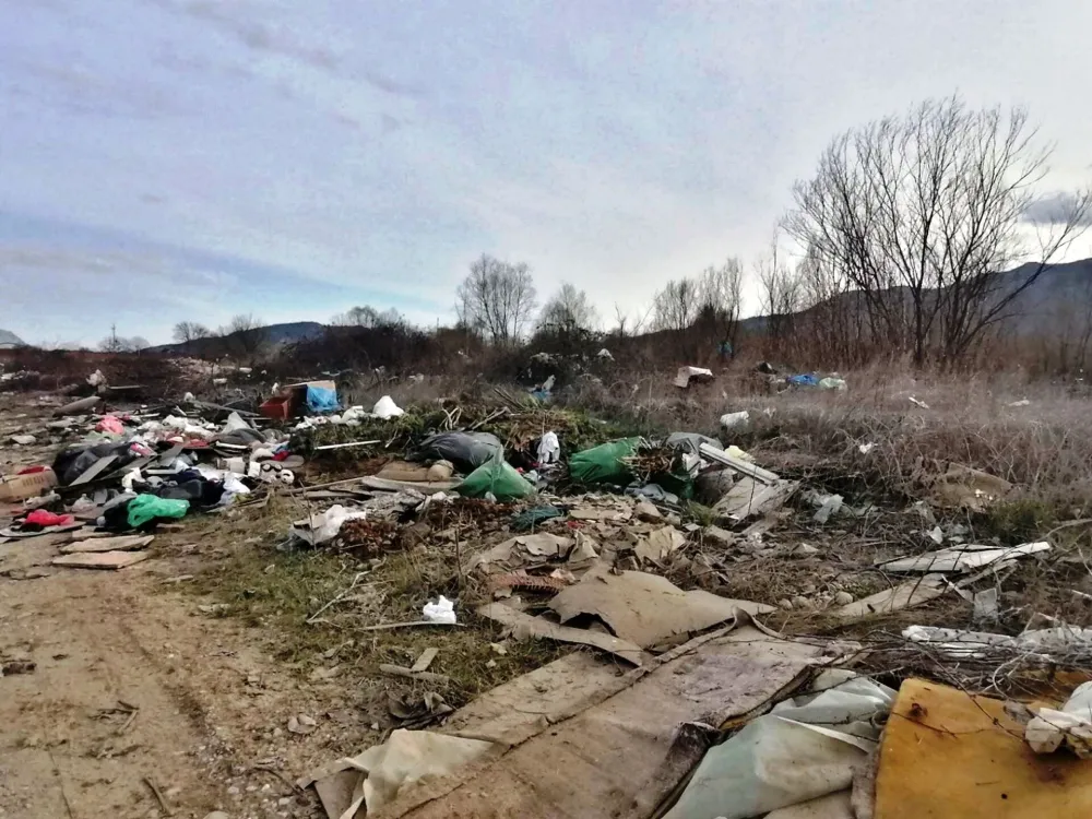 (FOTO) Grabovik ogledalo ljudske nebrige