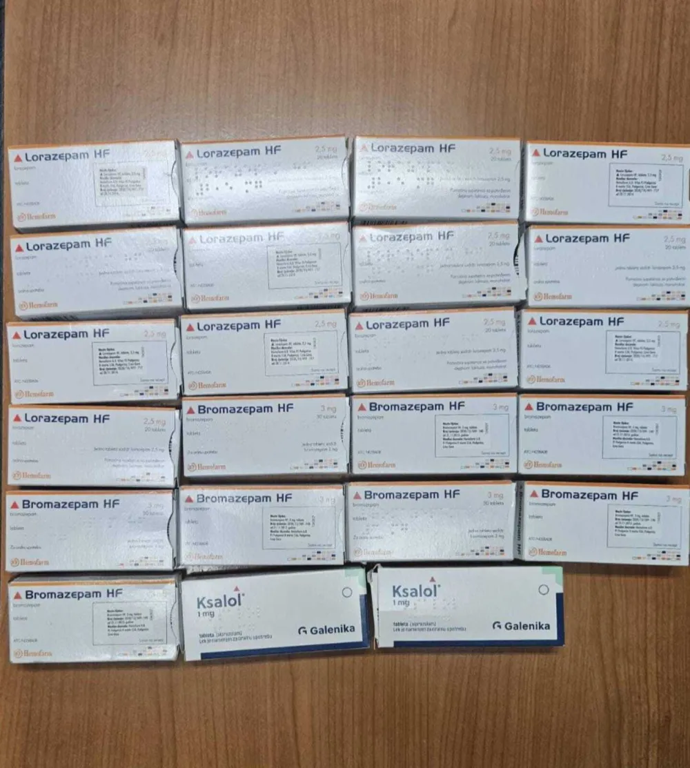 Uhap&scaron;ene četiri osobe, zaplijenjeno preko 50 grama kokaina i vi&scaron;e od 1.000 tableta opijata