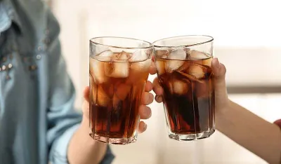 &Scaron;ta se događa s va&scaron;im tijelom kada prestanete da pijete gazirana pića