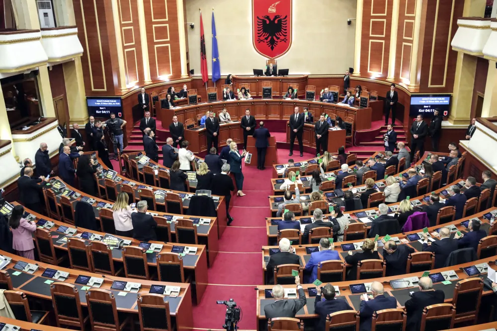 Albanski parlament proglasio Iran zemljom koja sponzori&scaron;e terorizam, odmah stigle pohvale iz Izraela